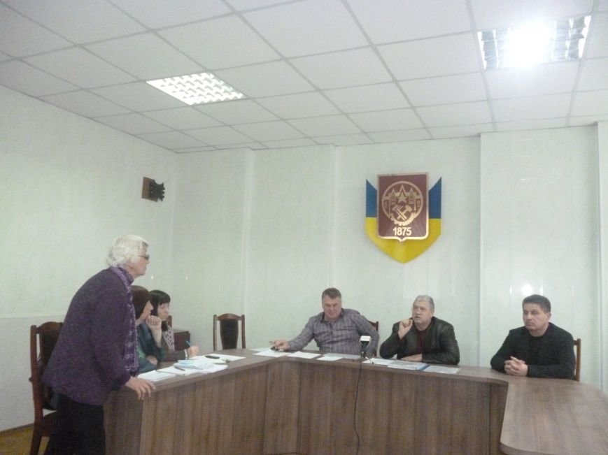 Празднование Дня Победы в Красноармейске (Покровске) стало очередным камнем преткновения (фото) - фото 4