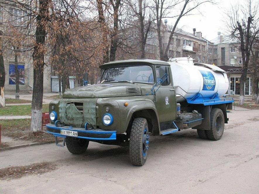 У Мирнограді відбувається підвезення технічної води