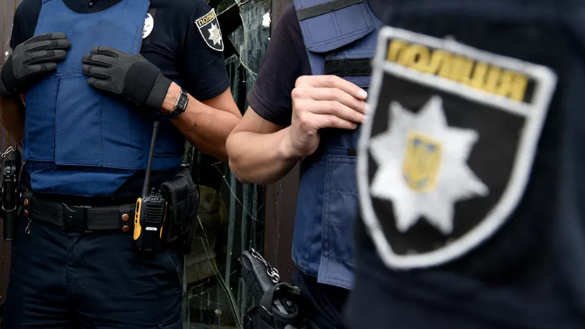 Поліція Донецької області під обстрілами рятує жителів прифронтових територій 