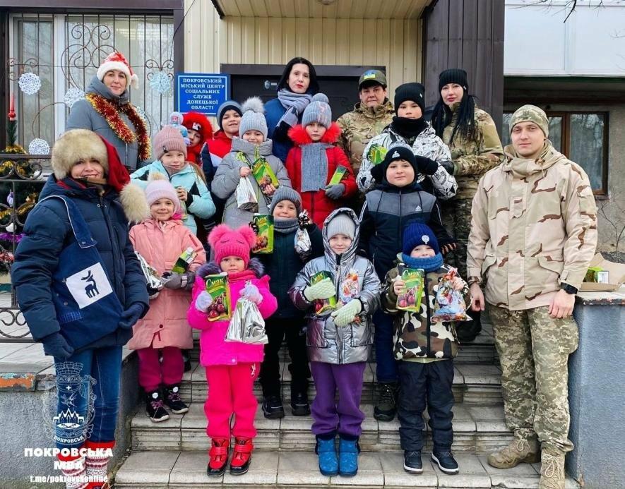 У Покровську у День Святого Миколая дітям полеглих Захисників і Захисниць подарували справжнє свято