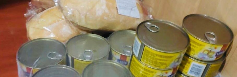 Мешканці Родинського отримали 6400 консерв та 2000 хлібин 