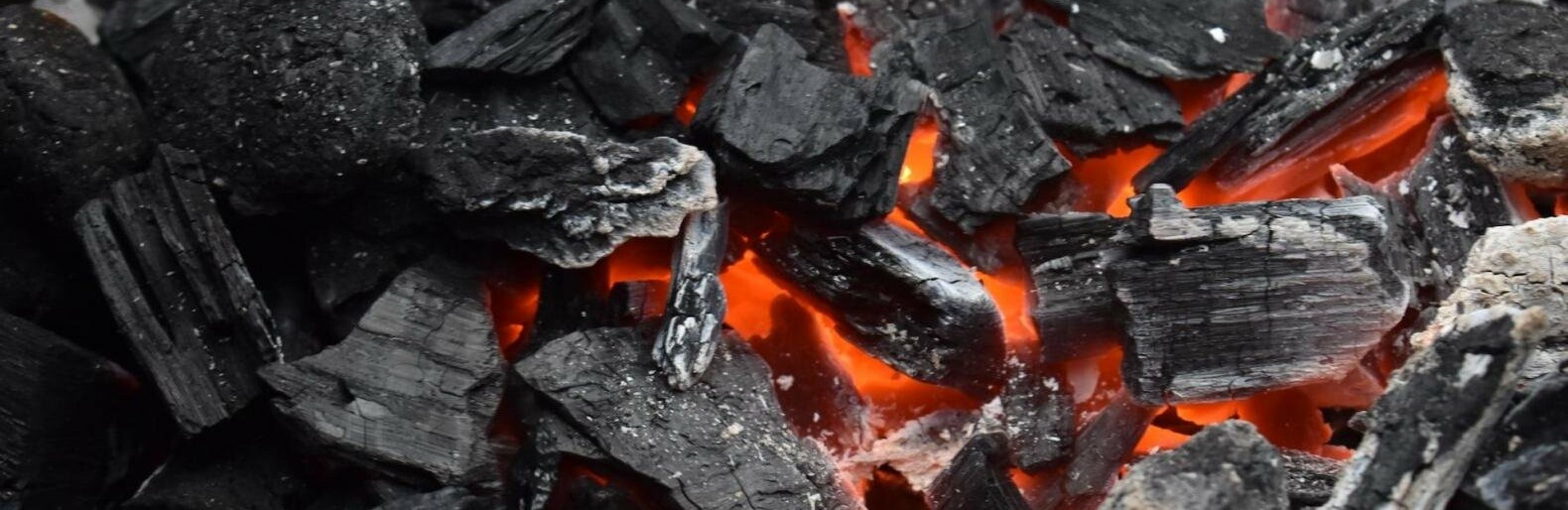 Мешканка Покровського району стала черговою жертвою шахраїв, намагаючись придбати вугілля через соціальну мережу