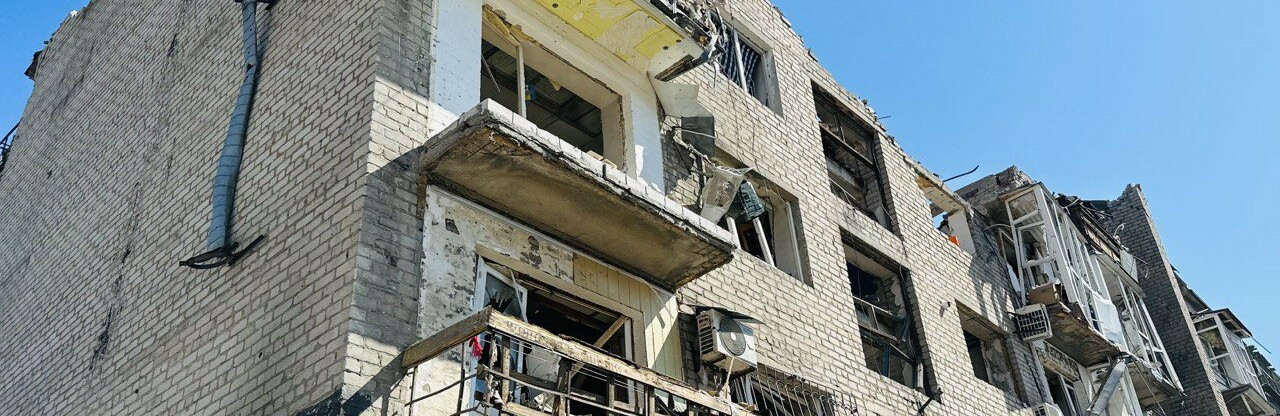 Комісія з фіксації наслідків руйнувань власлідок обстрілу Покровська продовжує свою роботу