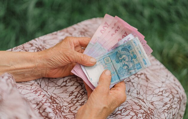 Українським пенсіонерам нагадали про законні щомісячні надбавки: як їх отримати