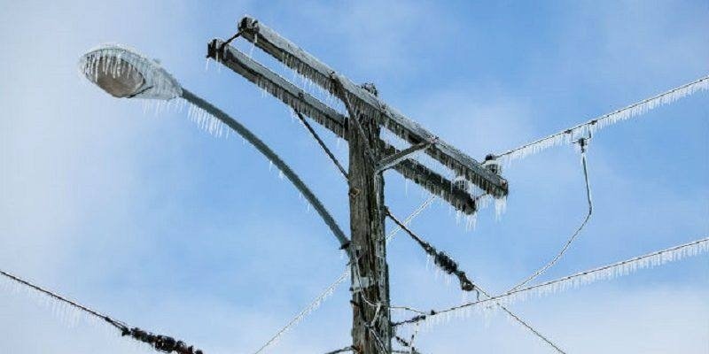 Негода в Покровську призвела до масштабних збоїв у роботі електромереж 