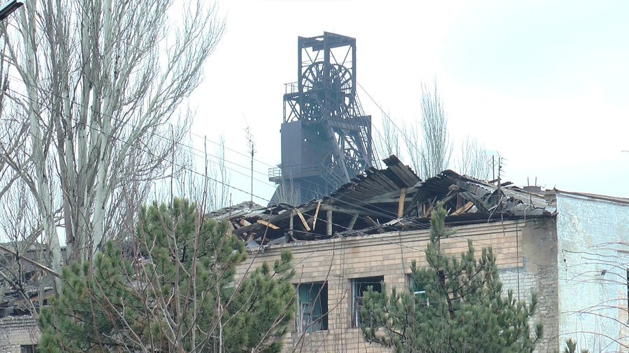 У Мирнограді після удару по шахті під землею залишаються 17 гірників — Волинець