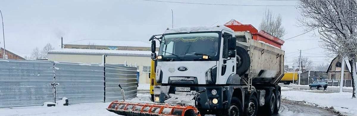 Покровськ в снігу: комунальники борються з негодою