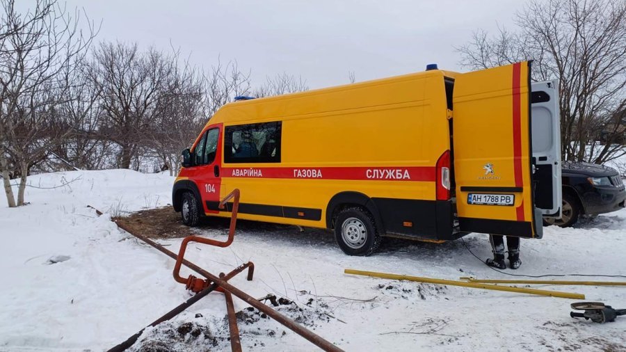 У Покровську та селі Рівне відновлюють газопостачання після ракетного удару