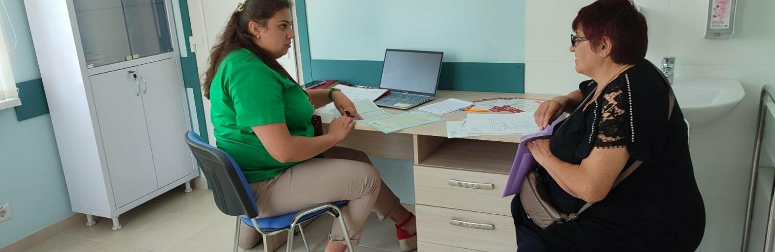 Мешканці сіл Рівне та Красний Лиман отримали безкоштовну правову допомогу від благодійного фонду «Восток-SOS»
