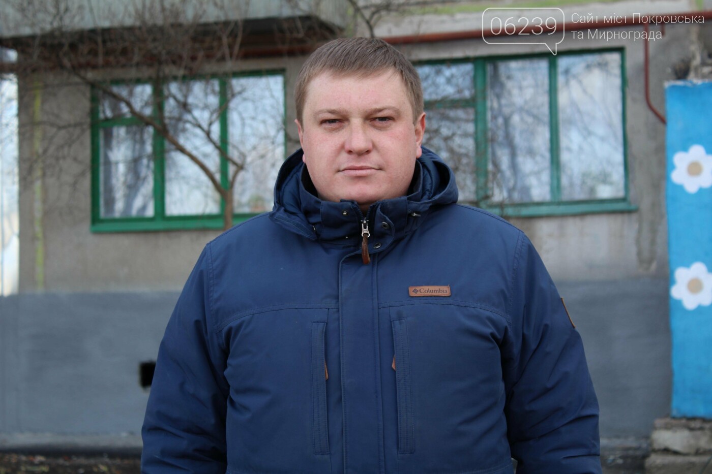 При содействии Андрея Аксенова в Покровске началась замена аварийных козырьков, фото-8
