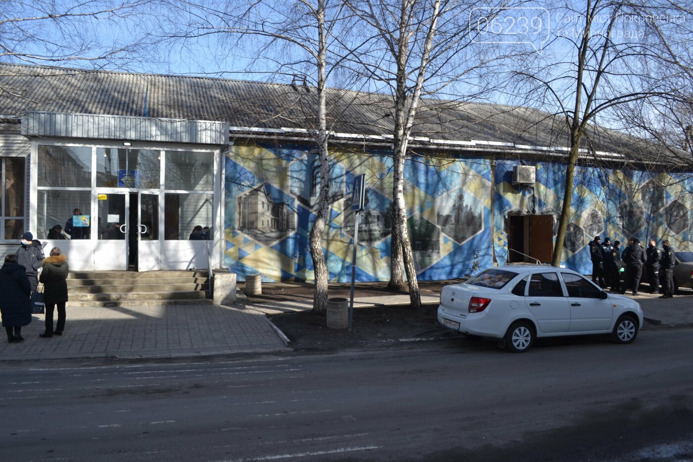 В Покровске ОИК начала выдачу бюллетеней представителям участковых комиссий, фото-15
