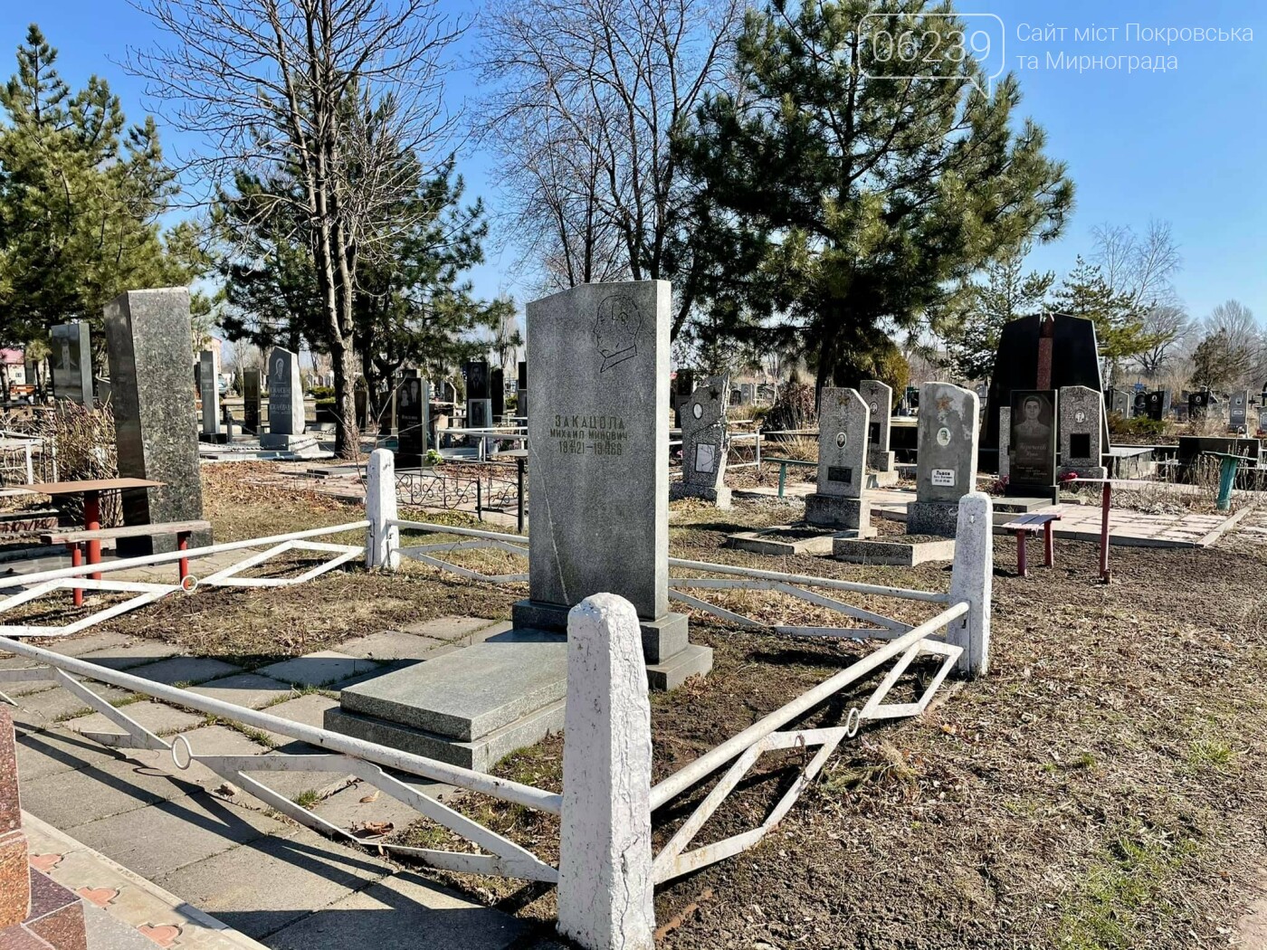 КП "Покровская Ритуальная Служба"  приступила к уборке кладбищ громады, фото-1