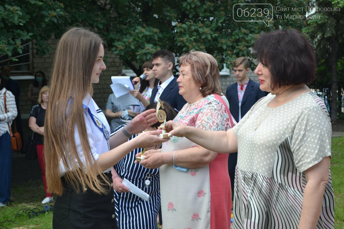В Покровском городском лицее "Надежда" прозвенел последний звонок (ФОТО), фото-30