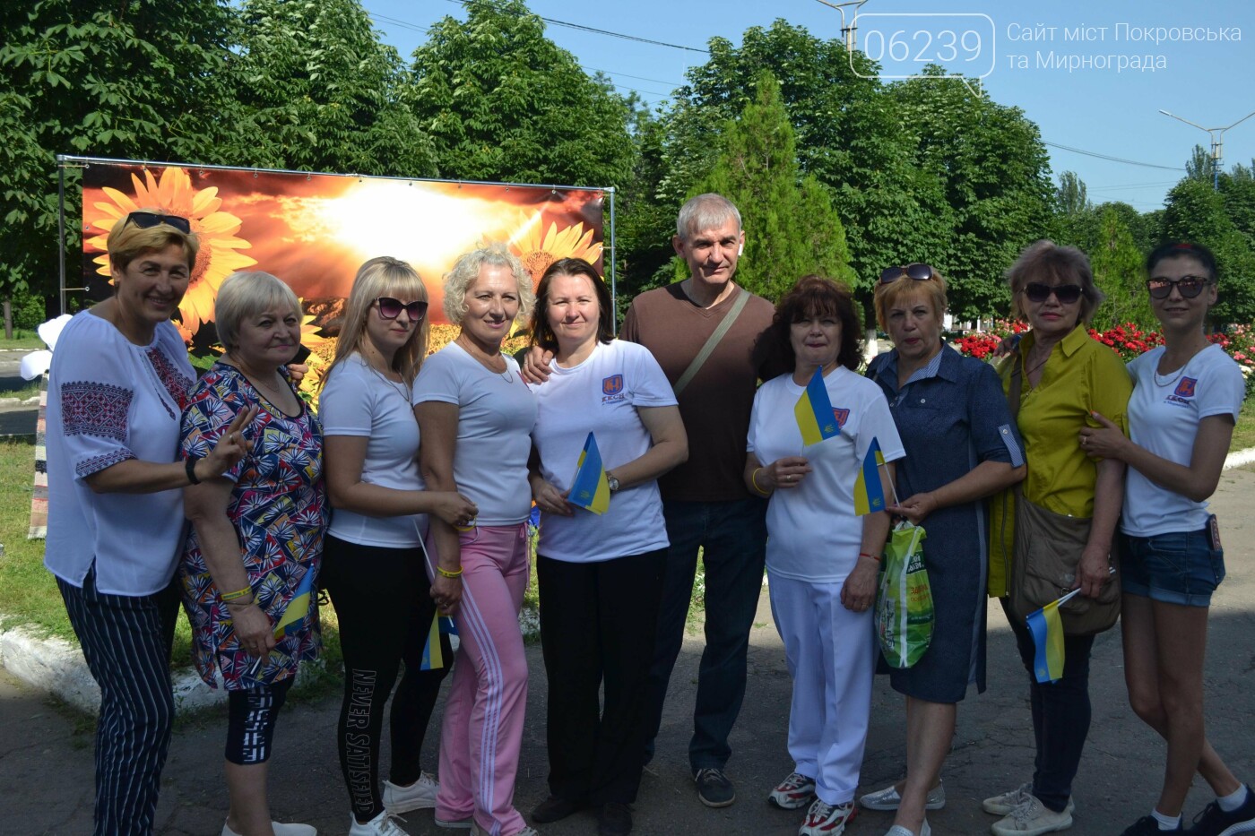 Массовый забег и 30-ти метровый флаг Украины: в Мирнограде отметили День Конституции, фото-40