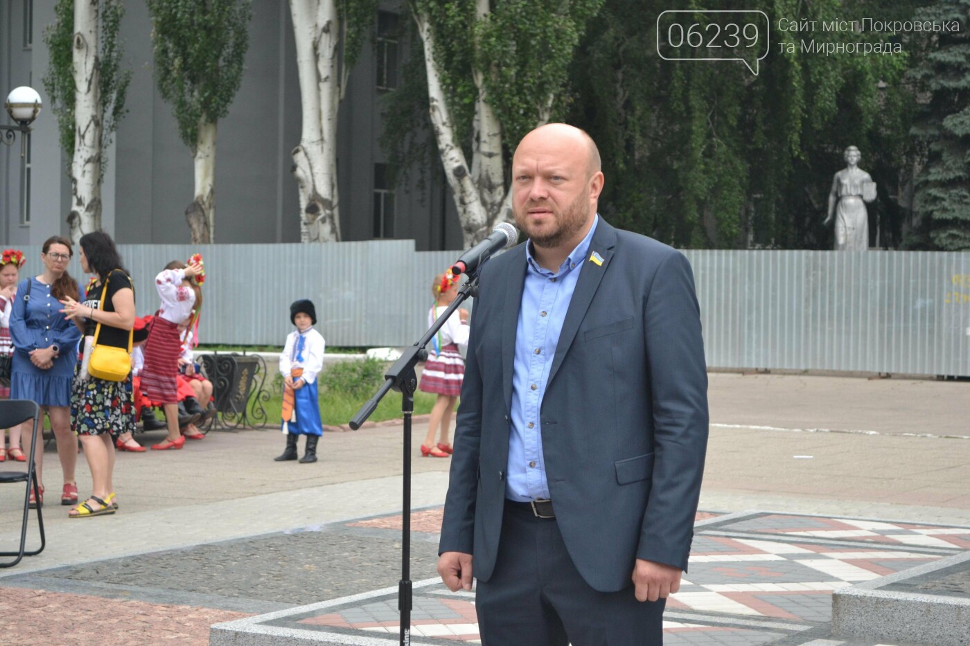 Торжественным митингом в Покровске отметили 25-ю годовщину Конституции Украины, фото-28