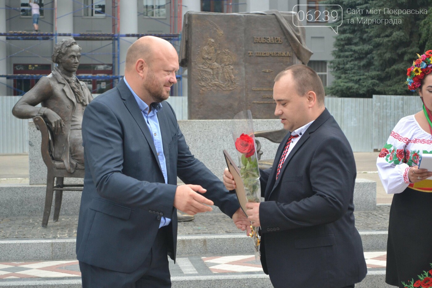Торжественным митингом в Покровске отметили 25-ю годовщину Конституции Украины, фото-15