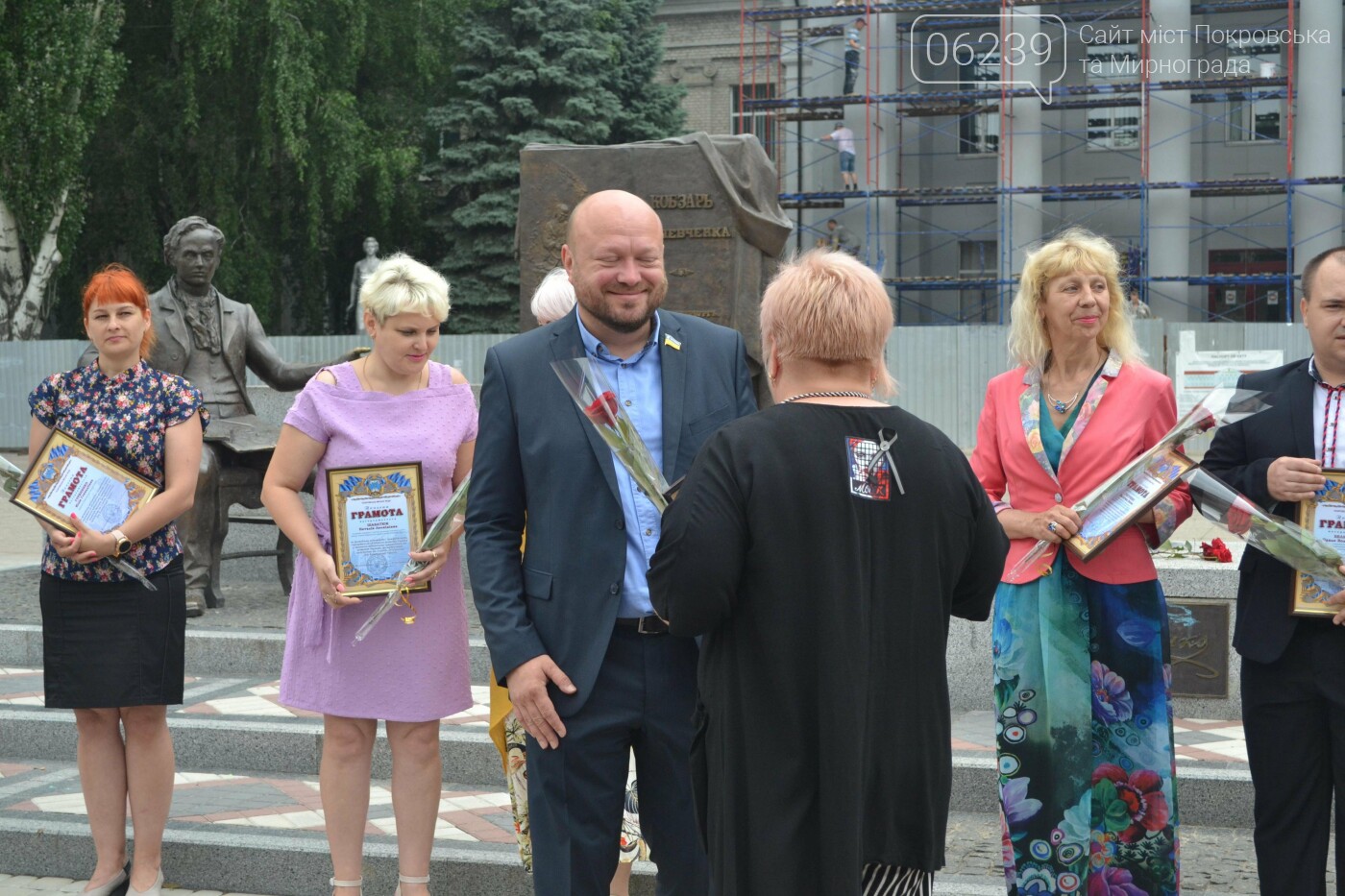 Торжественным митингом в Покровске отметили 25-ю годовщину Конституции Украины, фото-26