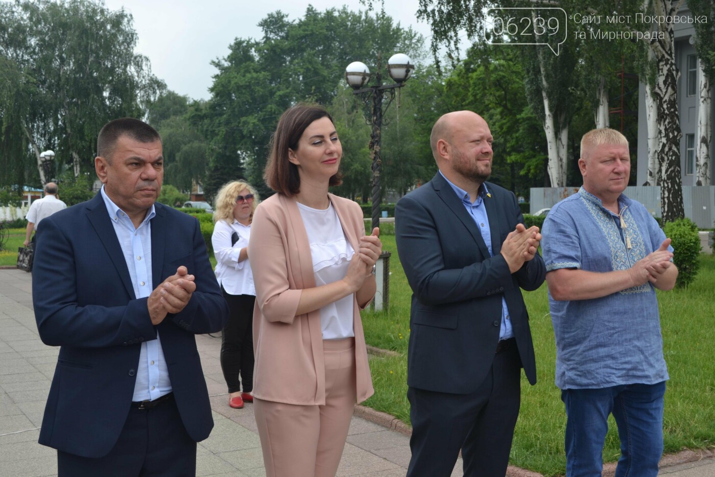 Торжественным митингом в Покровске отметили 25-ю годовщину Конституции Украины, фото-8