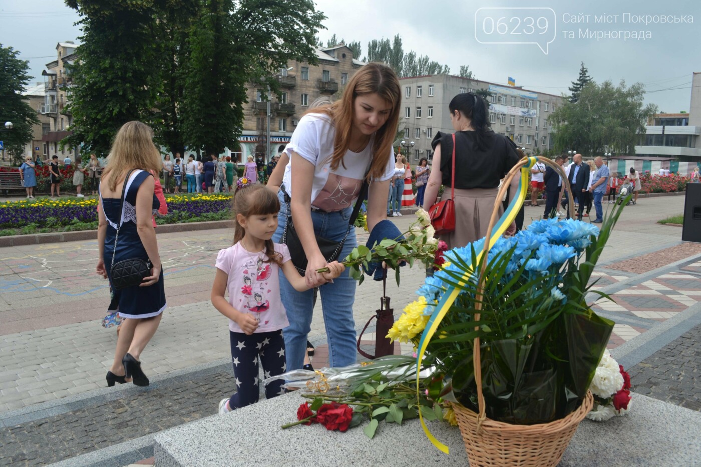 Торжественным митингом в Покровске отметили 25-ю годовщину Конституции Украины, фото-44