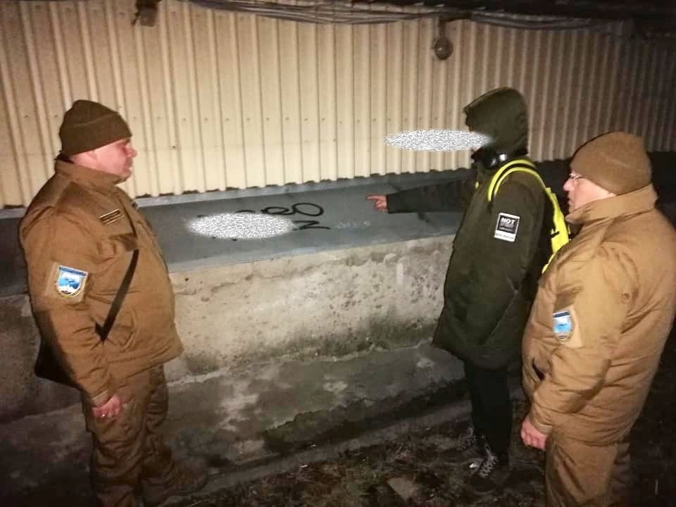 У Покровську спіймали порушника, який розмальовував фасади та паркани