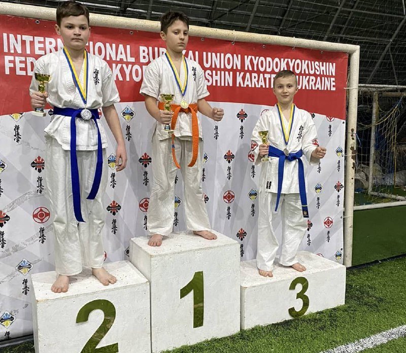Покровские спортсмены успешно выступили на всеукраинском турнире по Карате Киокушин 