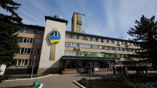 В Мирнограде в аварийном режиме эвакуируют горняков