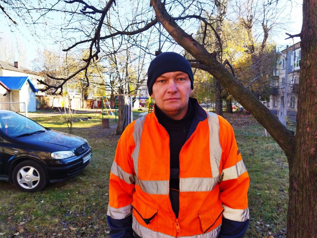 В Покровске продолжаются работы по ремонту кровли 