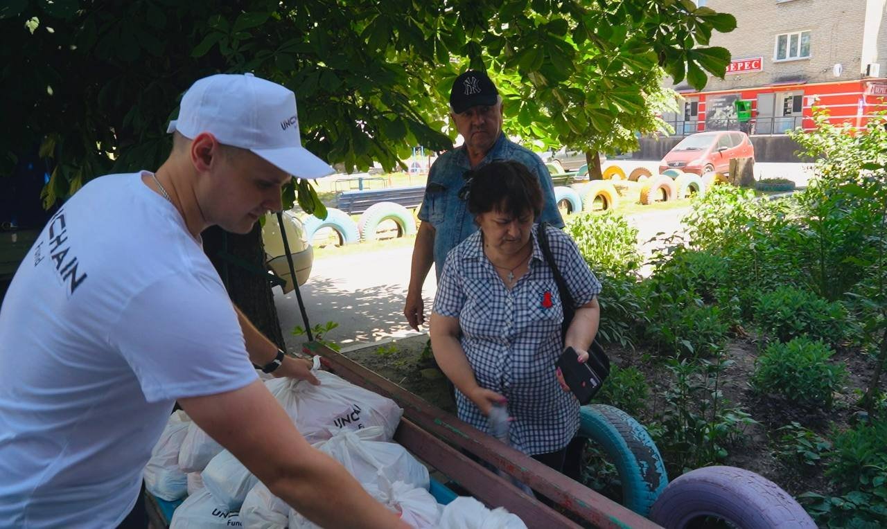 Мешканці Покровська отримали допомогу від фонду Unchain Ukraine