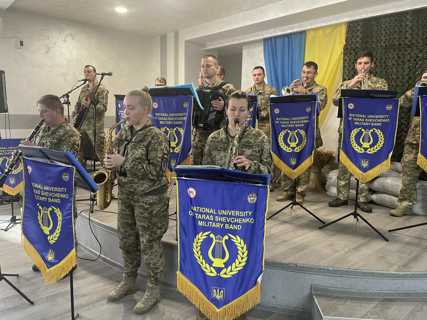 Бійців Покровської тероборони та військовослужбовців нагородили на честь свята