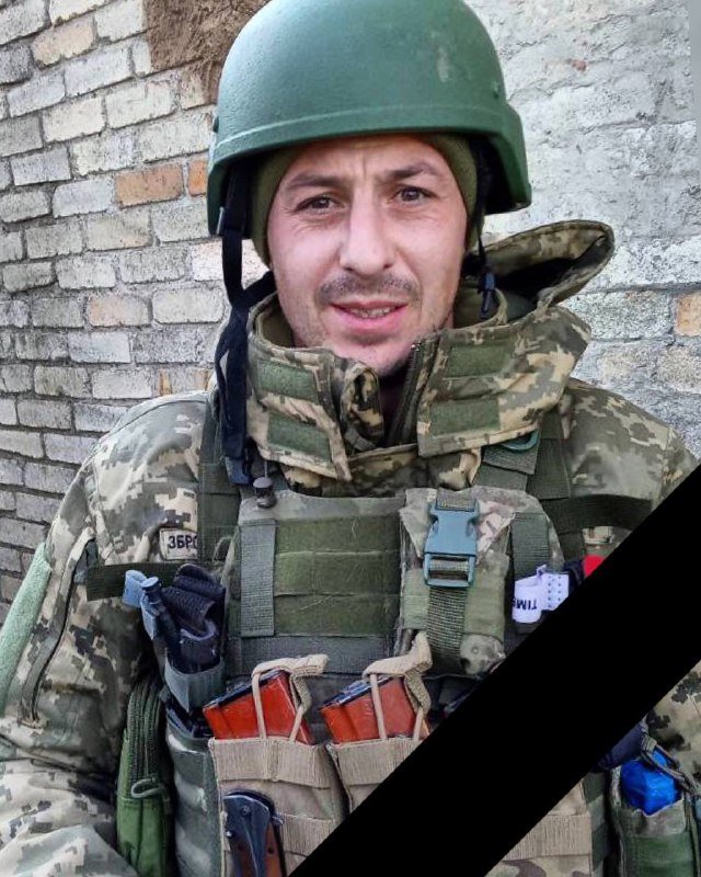 Йдуть з життя найкращі: від важких поранень помер захисник України із Мирнограда