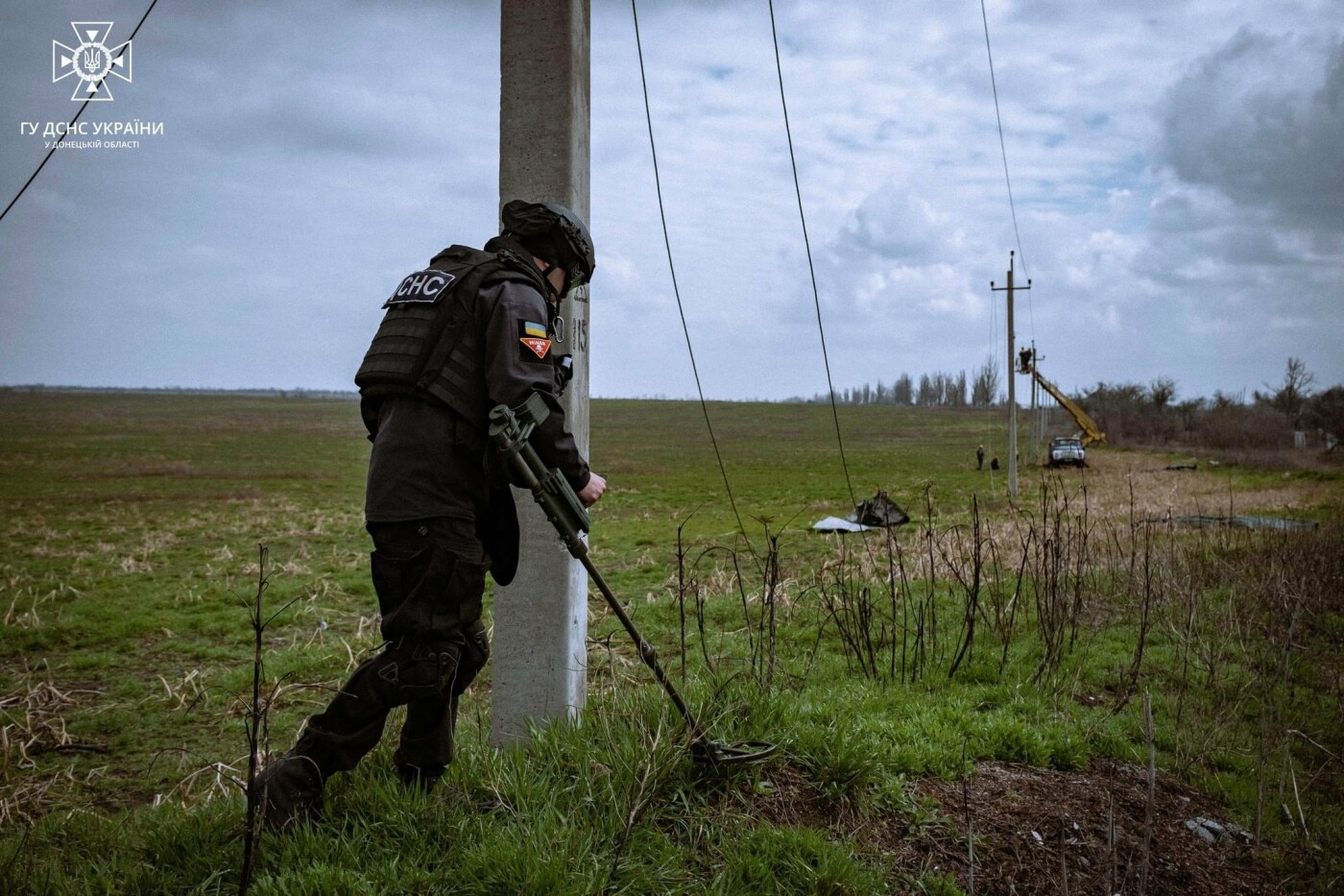 За добу на Донеччині піротехніки виявили 98 вибухонебезпечних предметів