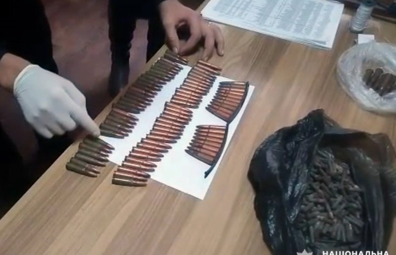 Житель Мирнограда в своем гараже обнаружил опасную находку Житель Мирнограда в своем гараже обнаружил опасную находку, Вера Карпова