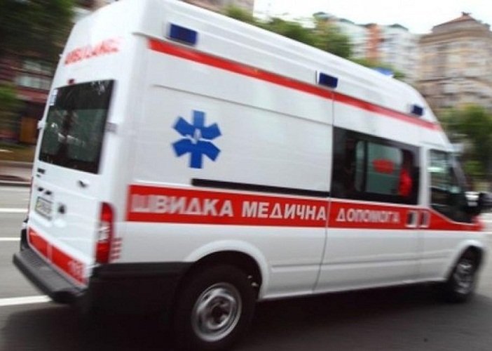 Как сейчас работает скорая помощь: едут быстро, но лечат витаминами Как сейчас работает скорая помощь: едут быстро, но лечат витаминами, Вера Карпова