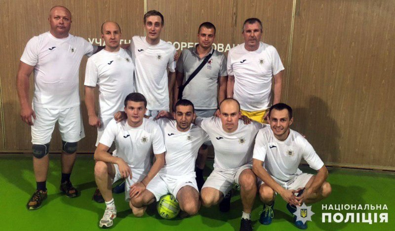 Збірна команда поліції Покровська здобула срібло у відкритому чемпі... Збірна команда поліції Покровська здобула срібло у відкритому чемпіонаті з волейболу серед поліцейських Донеччини