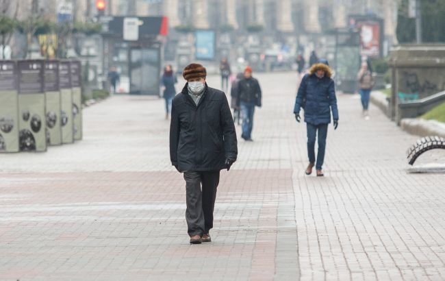 В Украине выявлено менее 5 тысяч новых случаев COVID-19