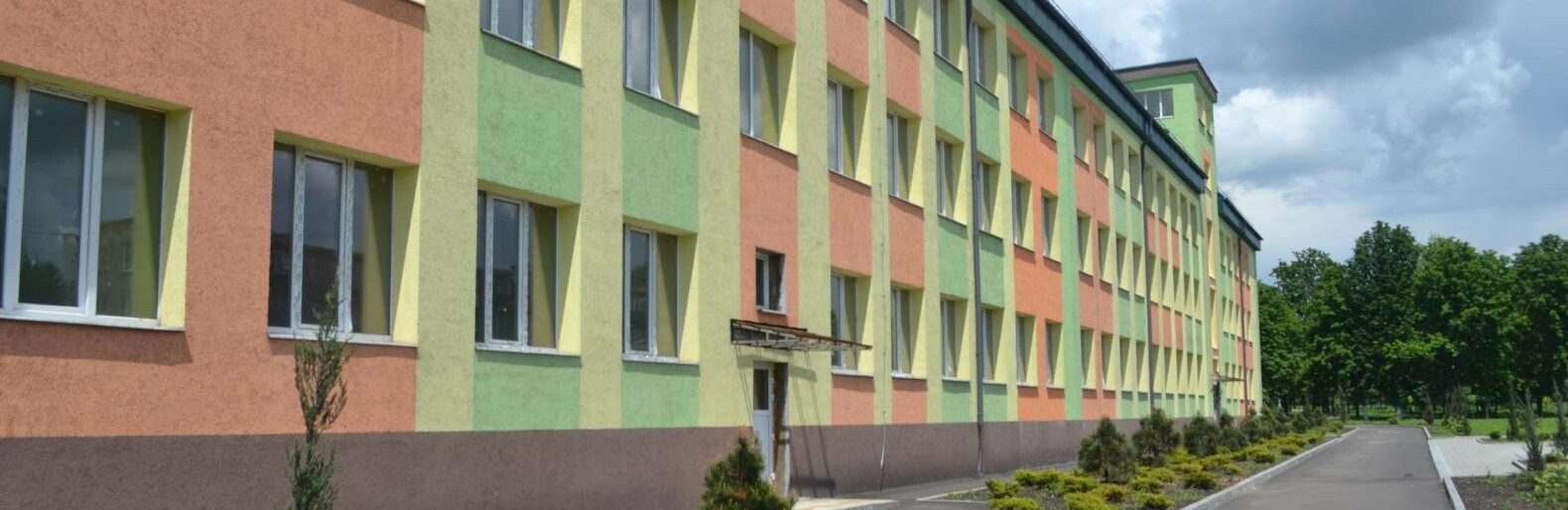 «Большое строительство»: в Новогродовке завершается капитальный рем... «Большое строительство»: в Новогродовке завершается капитальный ремонт опорной школы