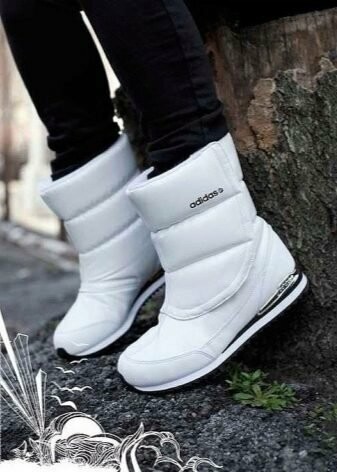 Зимняя женская обувь: дутики - Бізнес новини Покровська і Мирнограда