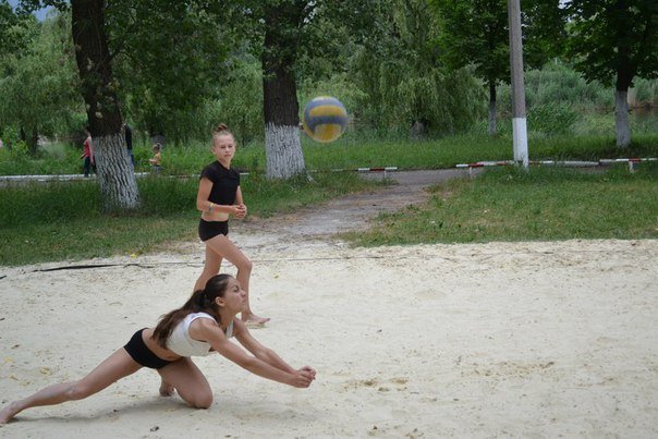 В Красноармейске прошел захватывающий турнир по пляжному волейболу (фото) - фото 2